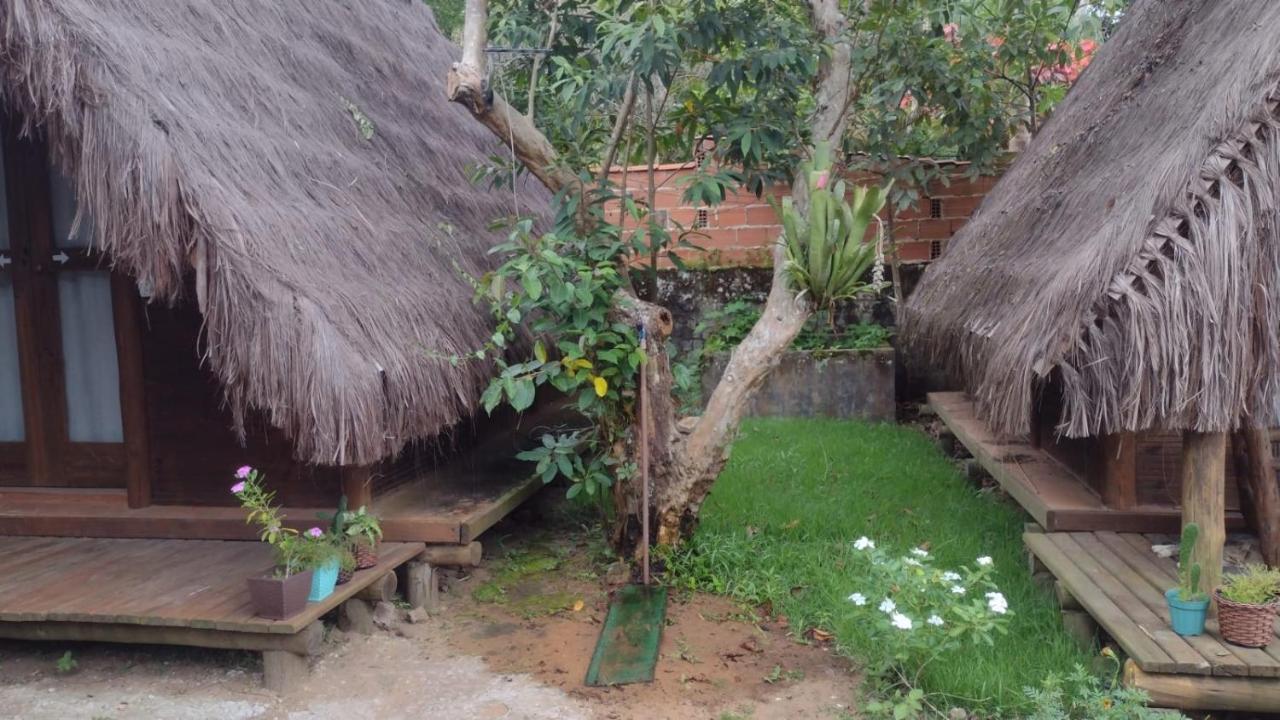 Chales Do Pedro Hospedagem E Restaurante Vila Praia de Araçatiba Exterior foto