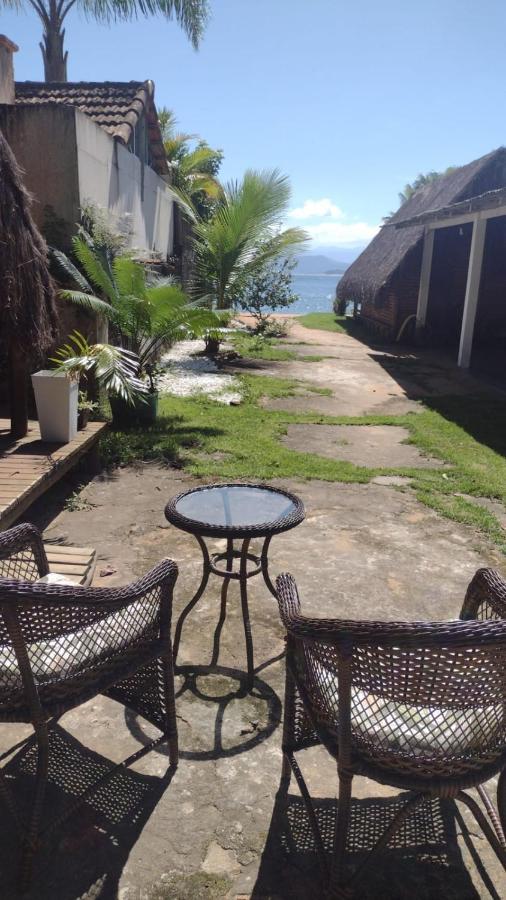 Chales Do Pedro Hospedagem E Restaurante Vila Praia de Araçatiba Exterior foto