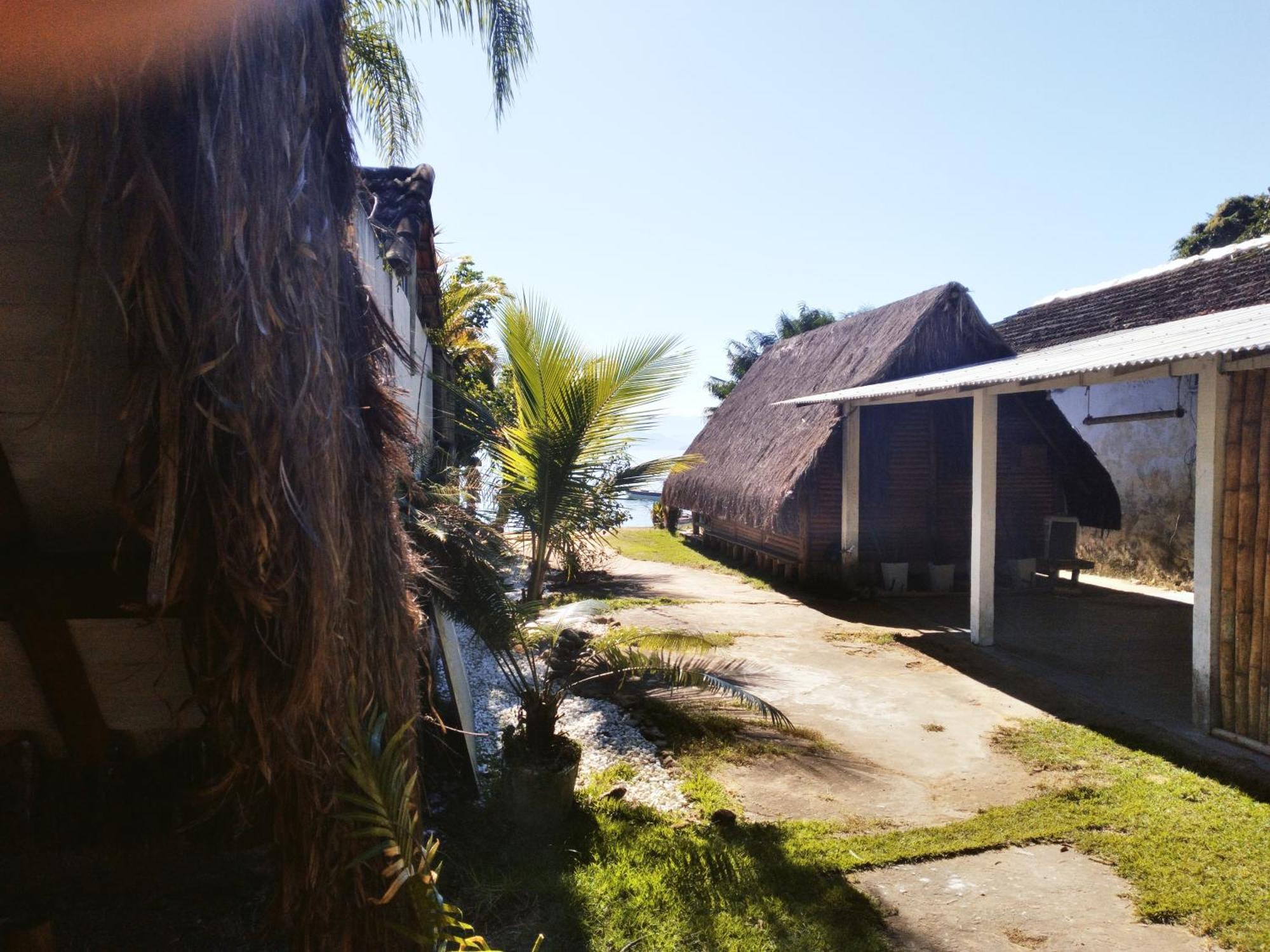 Chales Do Pedro Hospedagem E Restaurante Vila Praia de Araçatiba Exterior foto