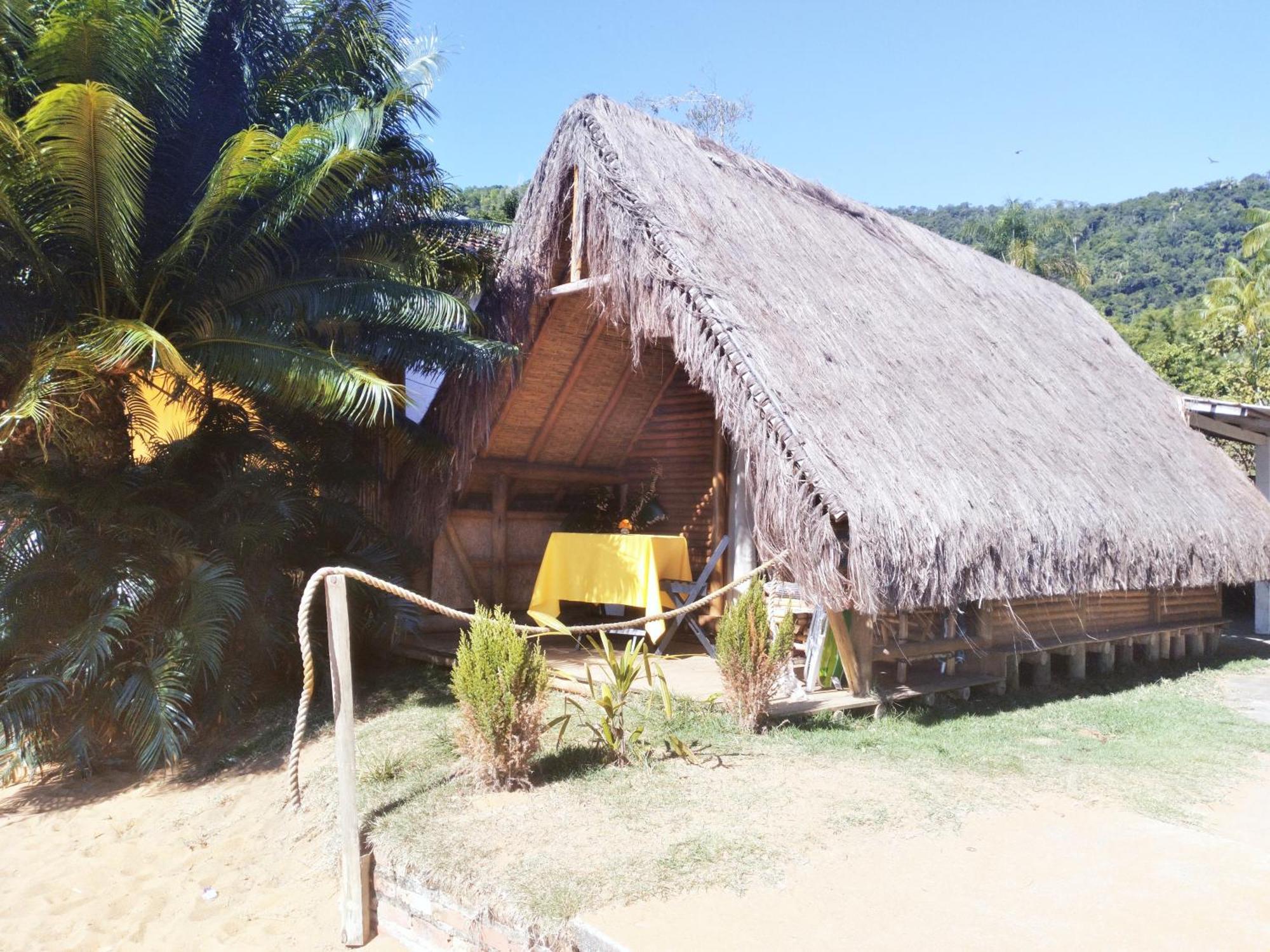 Chales Do Pedro Hospedagem E Restaurante Vila Praia de Araçatiba Exterior foto